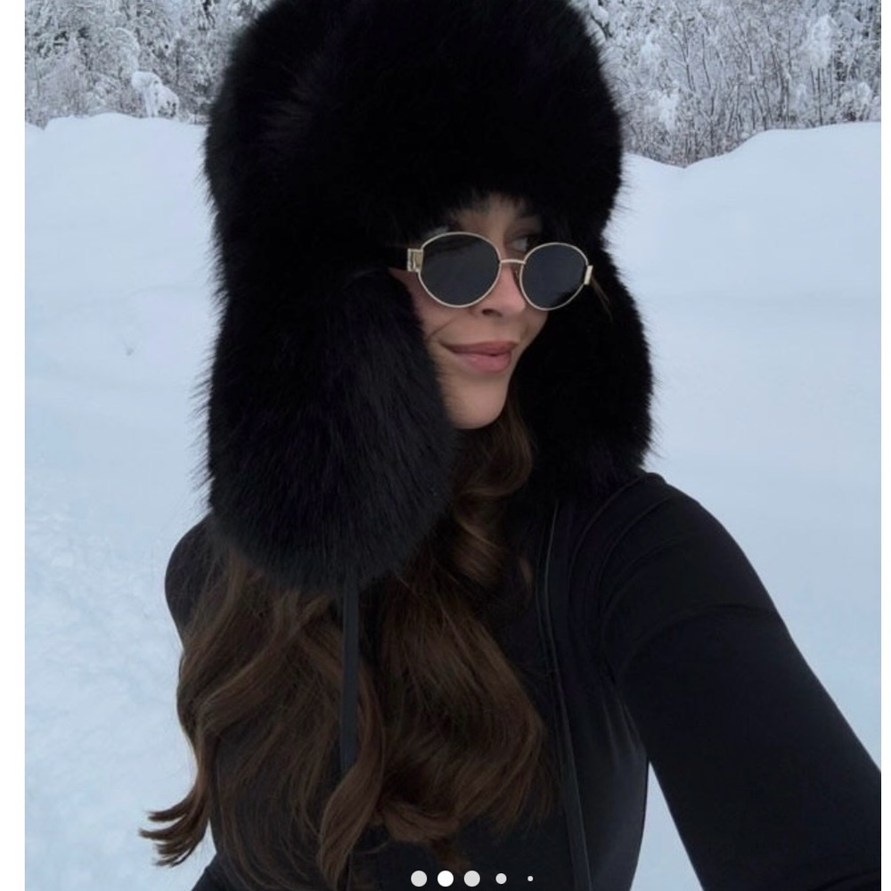 Luxurious Black Fur Hat for Winter